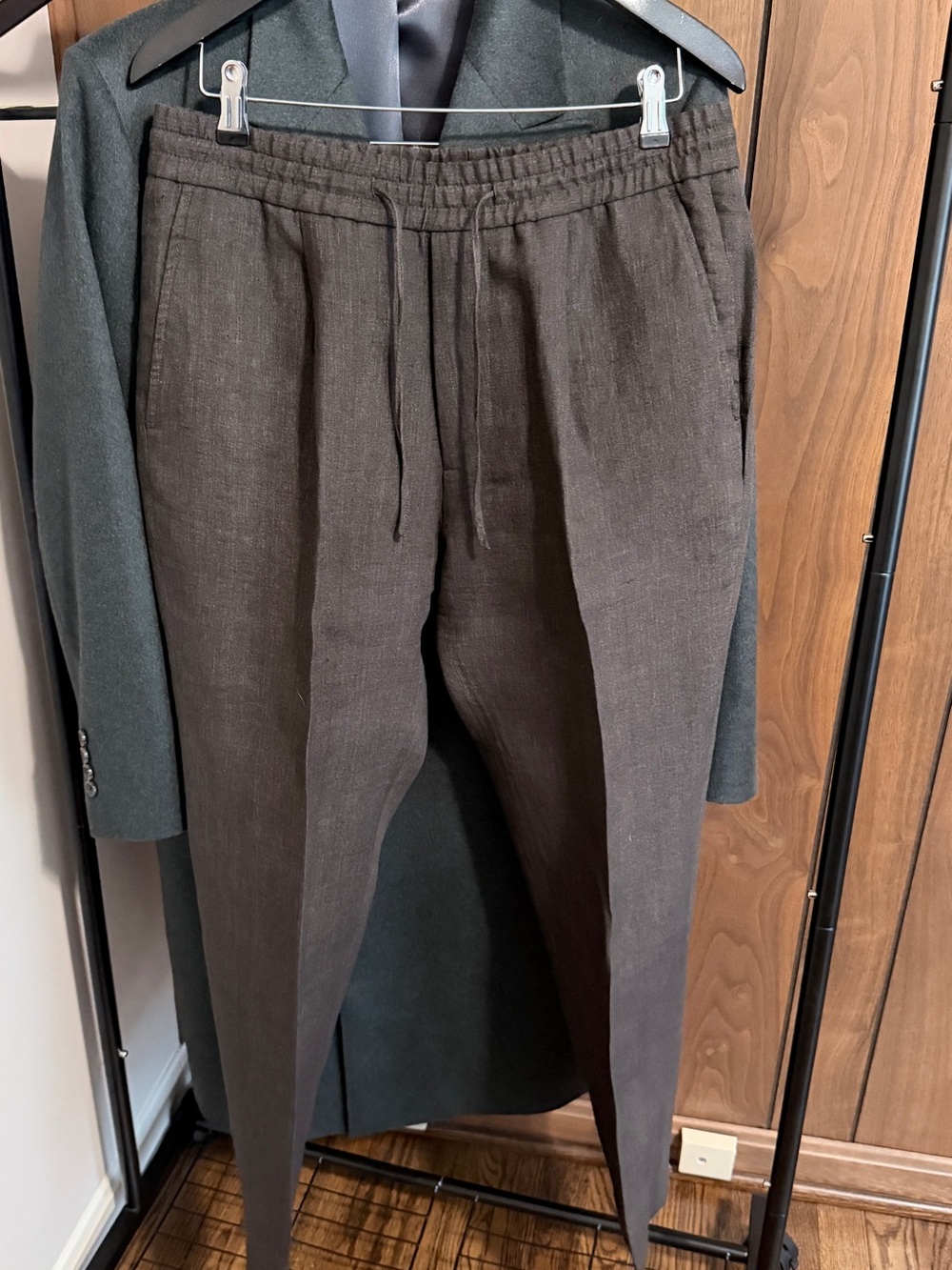 Todd Snyder linen pants, elastic waistband